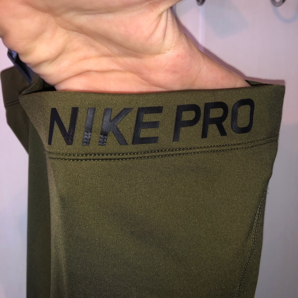 NIKE PRO khaki leggings size UK M - Picture 3 of 11